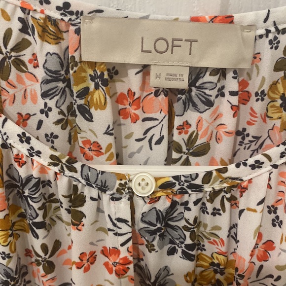 Flowy Spring Top - Picture 2 of 4